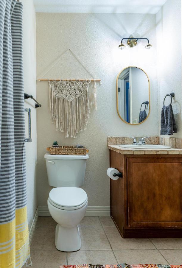 Cottage Getaway - Quiet Cottage Charm Near U Of A Fayetteville Εξωτερικό φωτογραφία